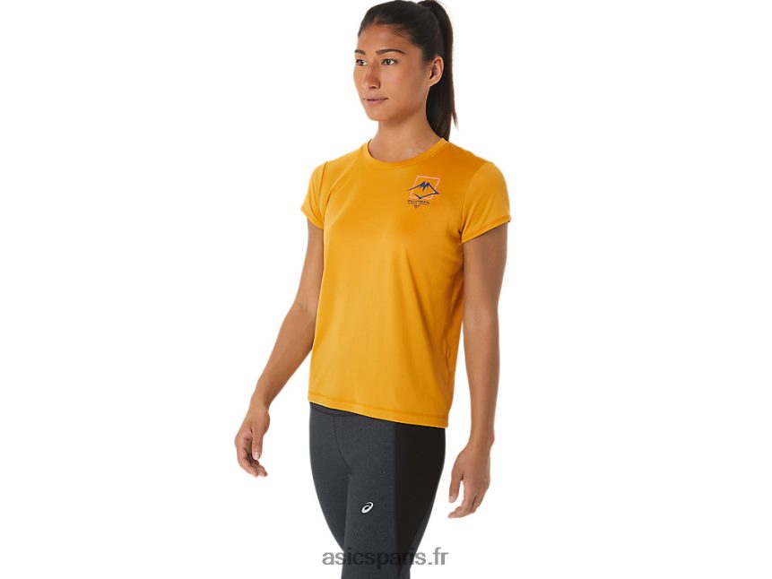 femmes Asics haut à manches courtes avec logo fujitrail BXL8B22565 tempête de sable
