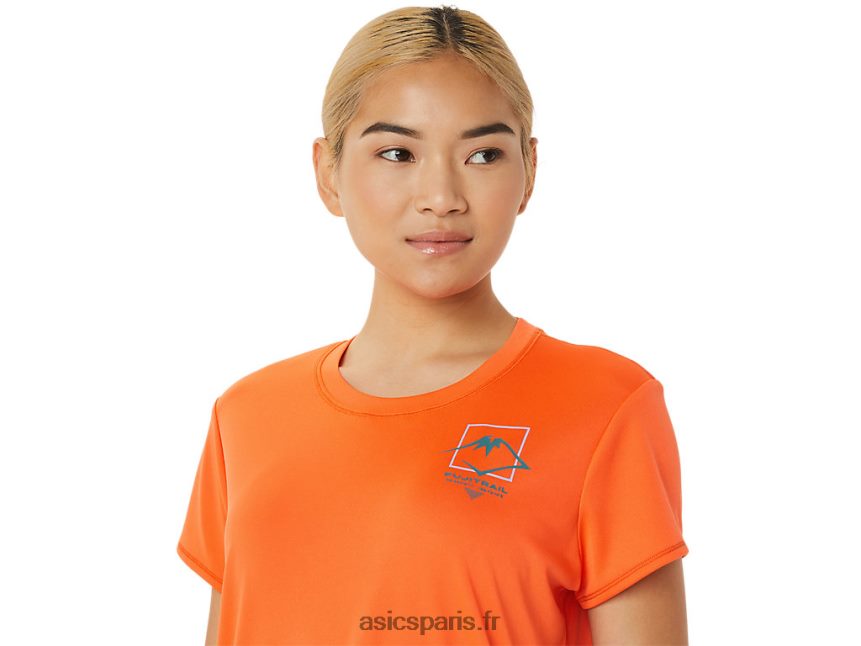 femmes Asics haut à manches courtes avec logo fujitrail BXL8B23075 orange nova